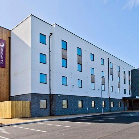 Premier Inn Holyhead Exterior foto
